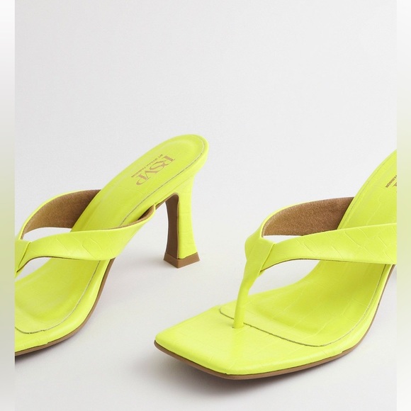 RSVP by Nykaa Fashion
Bright Side Out Heels - Picture 5 of 13
